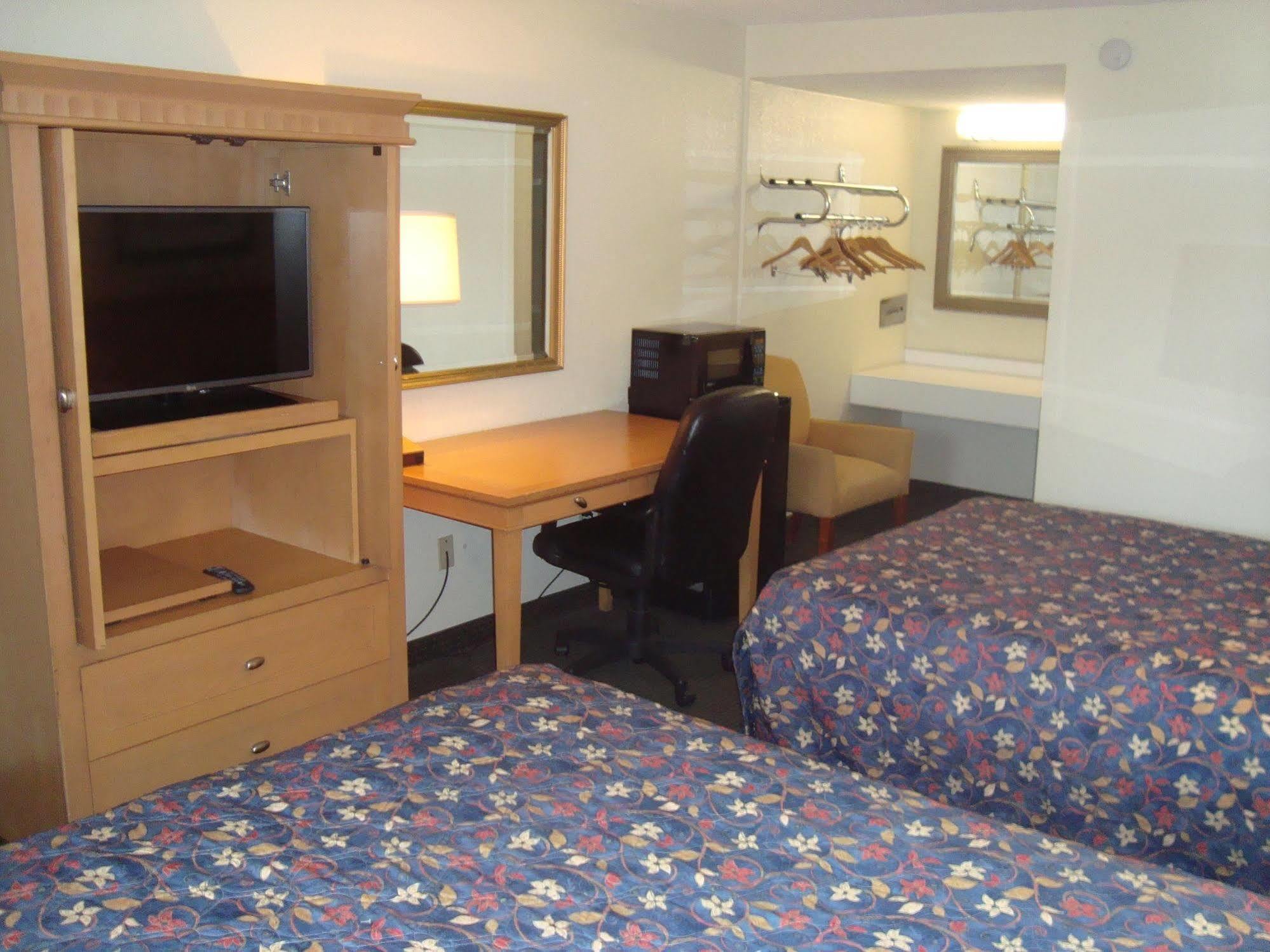 Inn At Монтичело Екстериор снимка