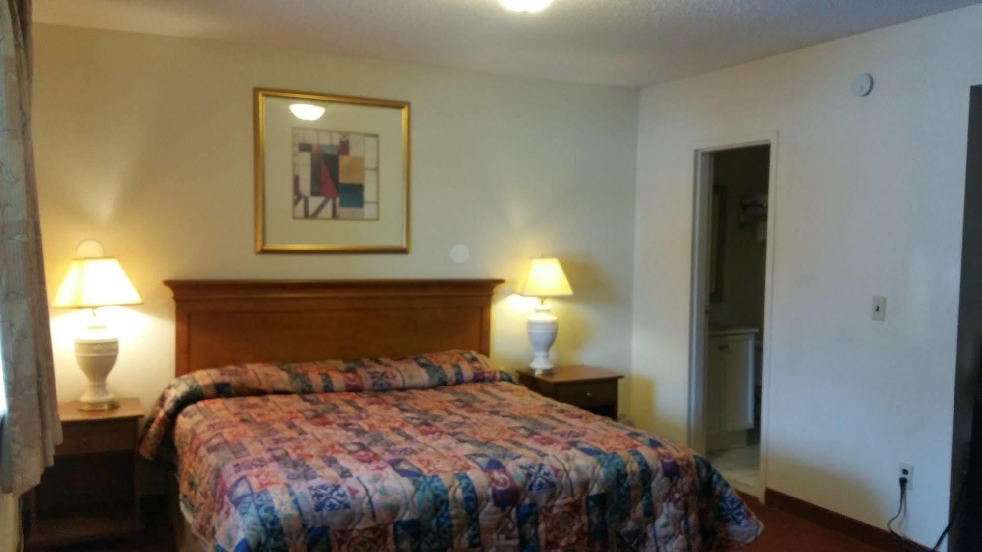 Inn At Монтичело Екстериор снимка